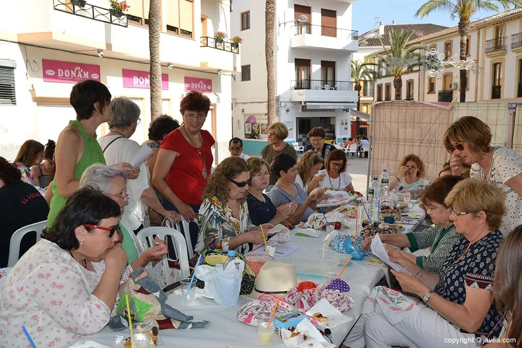 Multitud de participación en el encuentro de Patchwork
