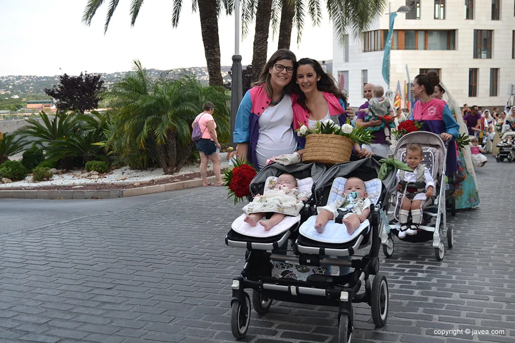 Ofrenda de flores Fogueres Sant Joan 2017