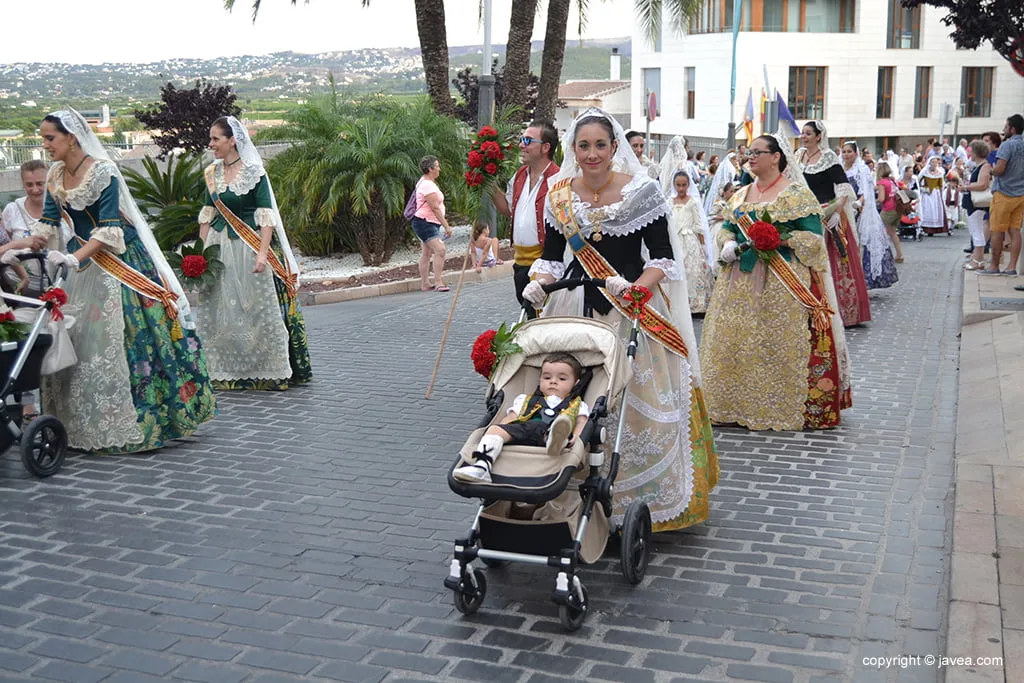 Ofrenda de flores Fogueres Sant Joan 2017