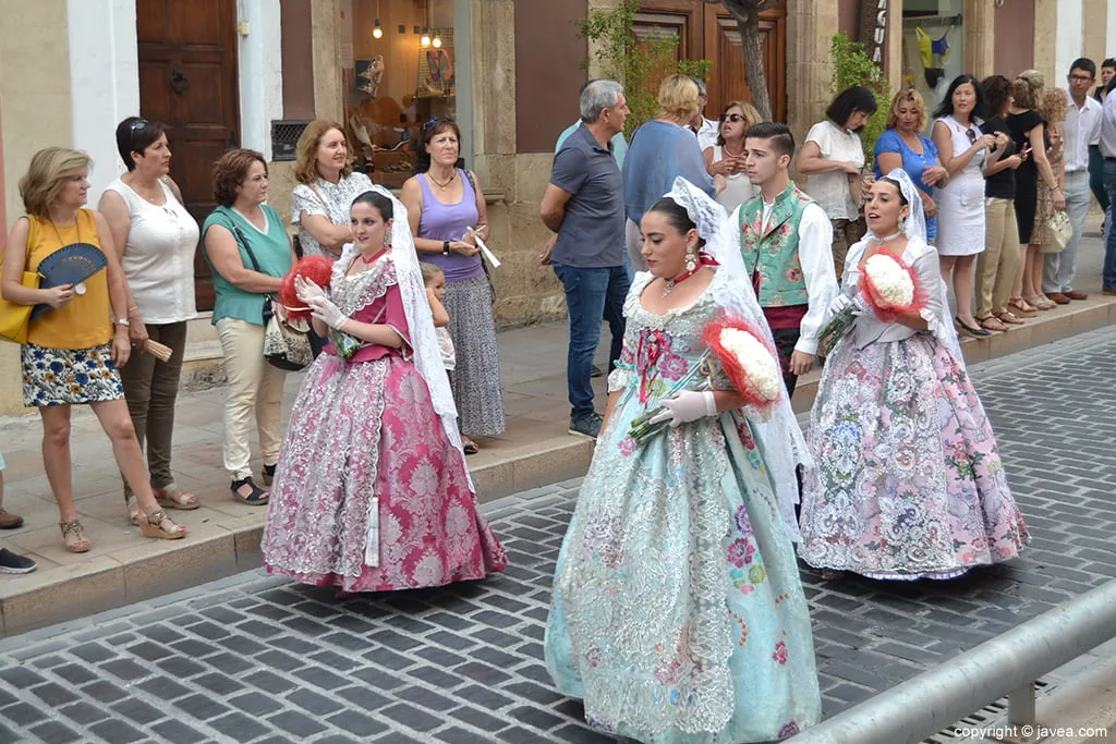 Ofrenda de flores Fogueres Sant Joan 2017