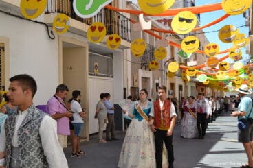 Pasacalle visita de calles engalanadas