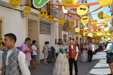 Pasacalle visita de calles engalanadas