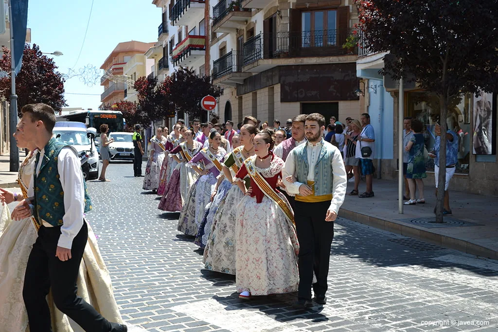 Pasacalle visita de calles engalanadas