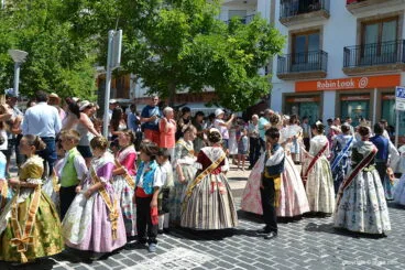 Pasacalle visita de calles engalanadas