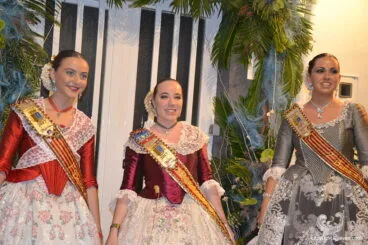 Serenata de la Tuna a Reinas, damas y presidentes