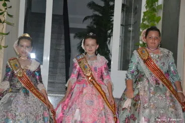 Serenata de la Tuna a Reinas, damas y presidentes
