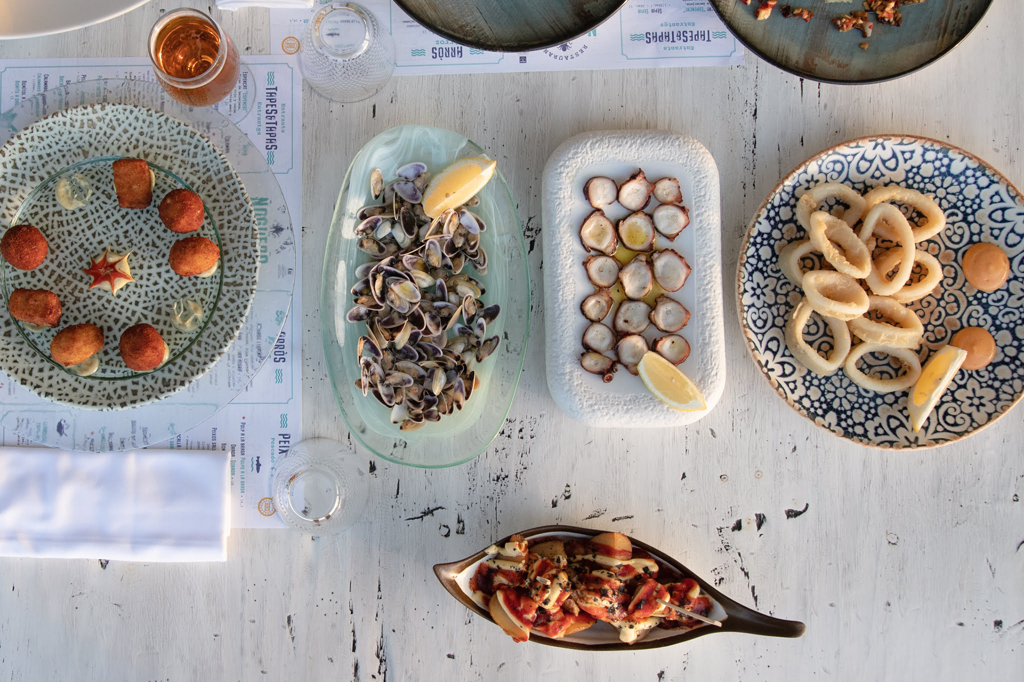 Tellinas, pulpo seco y calamares – Restaurant Noguera