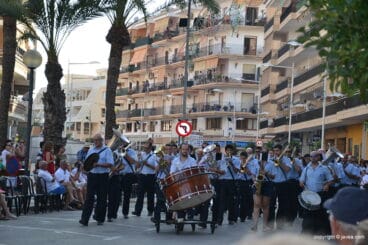 Entrada de bandas en Fiestas Moros y Cristianos 2017