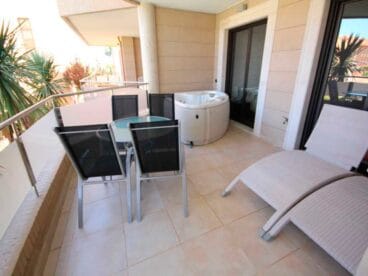 Balcón y terraza Atina Inmobiliaria