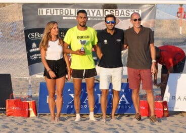 El trofeo al máximo goleador fue para Ximo Andrés