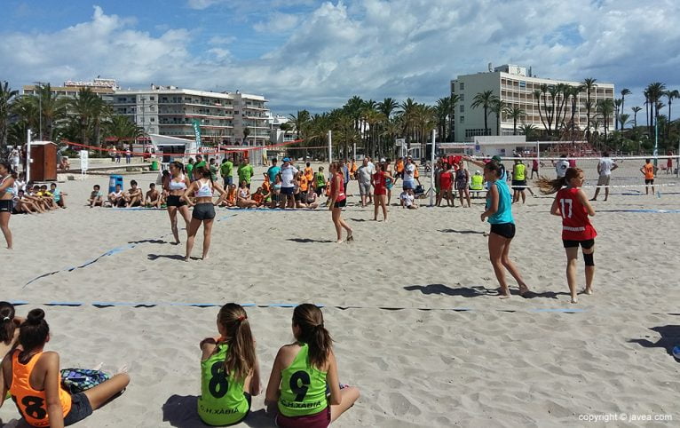 Equipos femeninos de Handbol playa