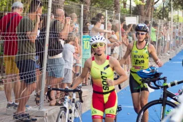 Eva Escortell con su bicicleta