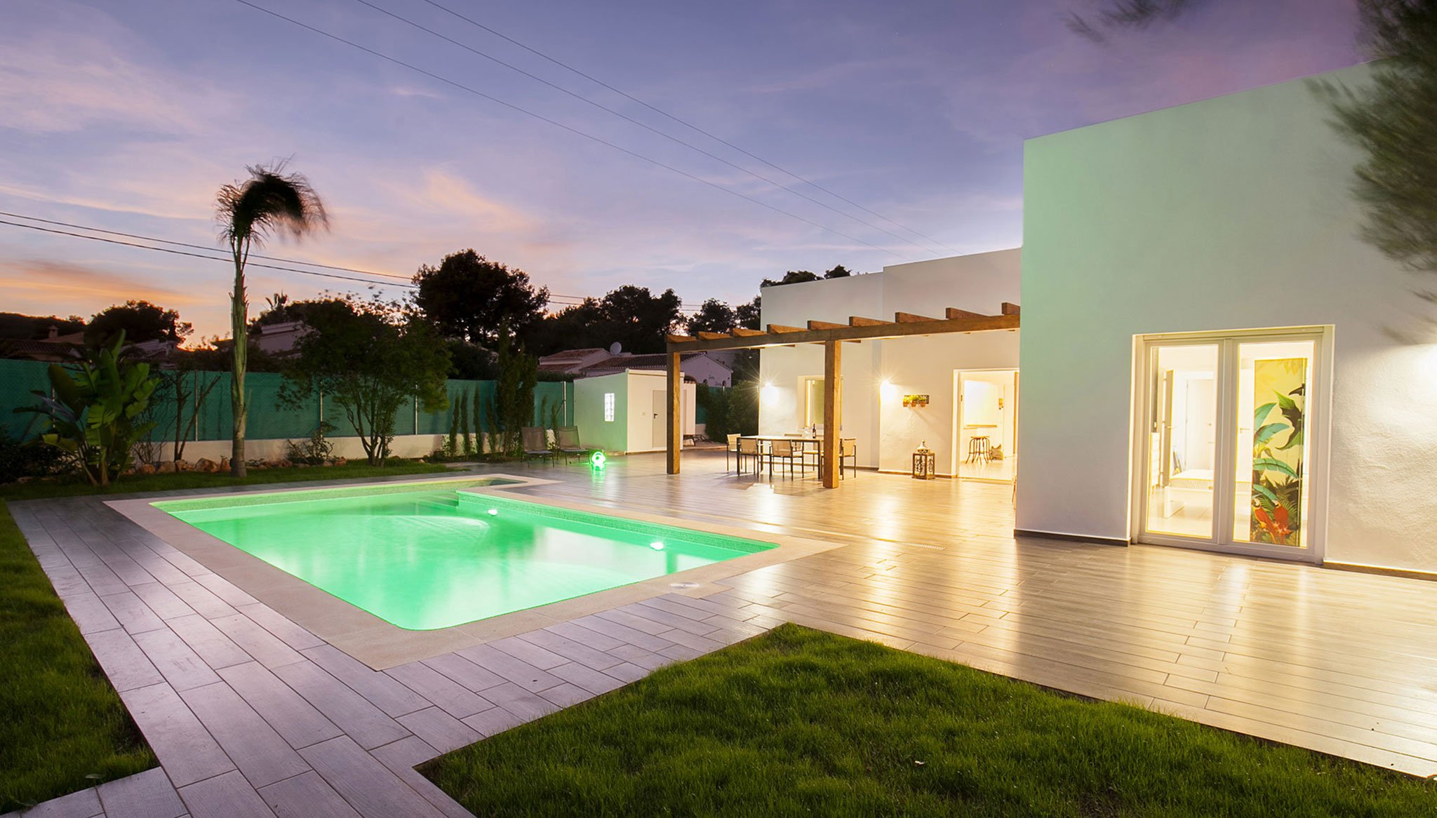 Exterior increíble chalet – Quality Rent a Villa