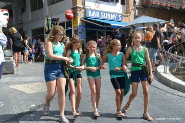 Los niños disfrutaron con la entraeta infantil