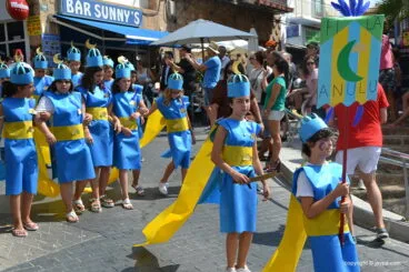Los niños disfrutaron con la entraeta infantil