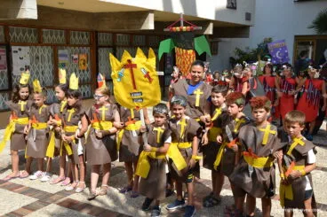 Los niños disfrutaron con la entraeta infantil