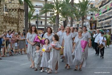 Ofrenda de flores de las fiestas de Moros y Cristianos 2017