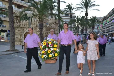 Ofrenda de flores de las fiestas de Moros y Cristianos 2017