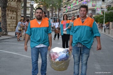 Ofrenda de flores de las fiestas de Moros y Cristianos 2017