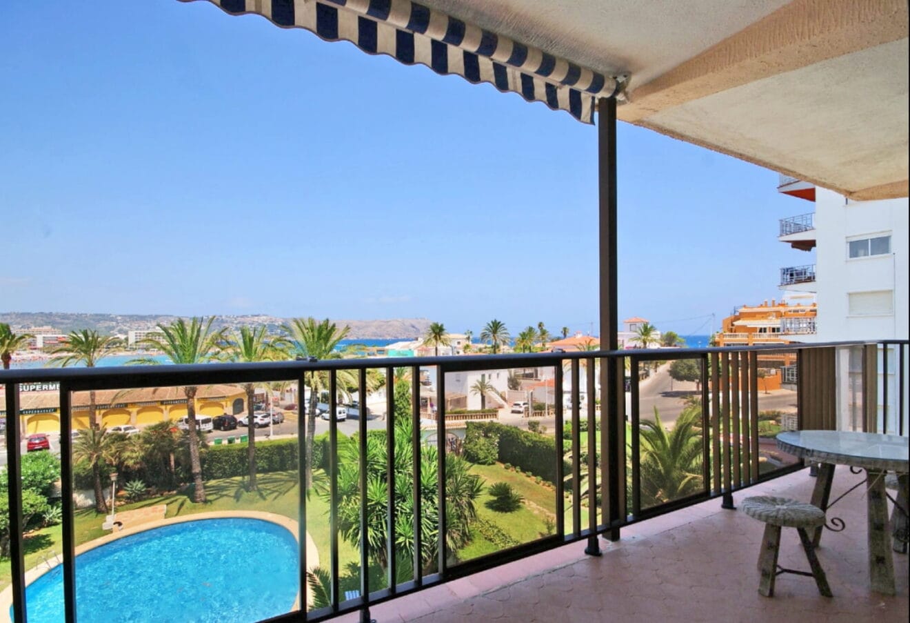 Balcón y vistas Vicens Ash Properties