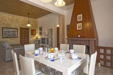Comedor alquiler vacacional Quality Rent a Villa