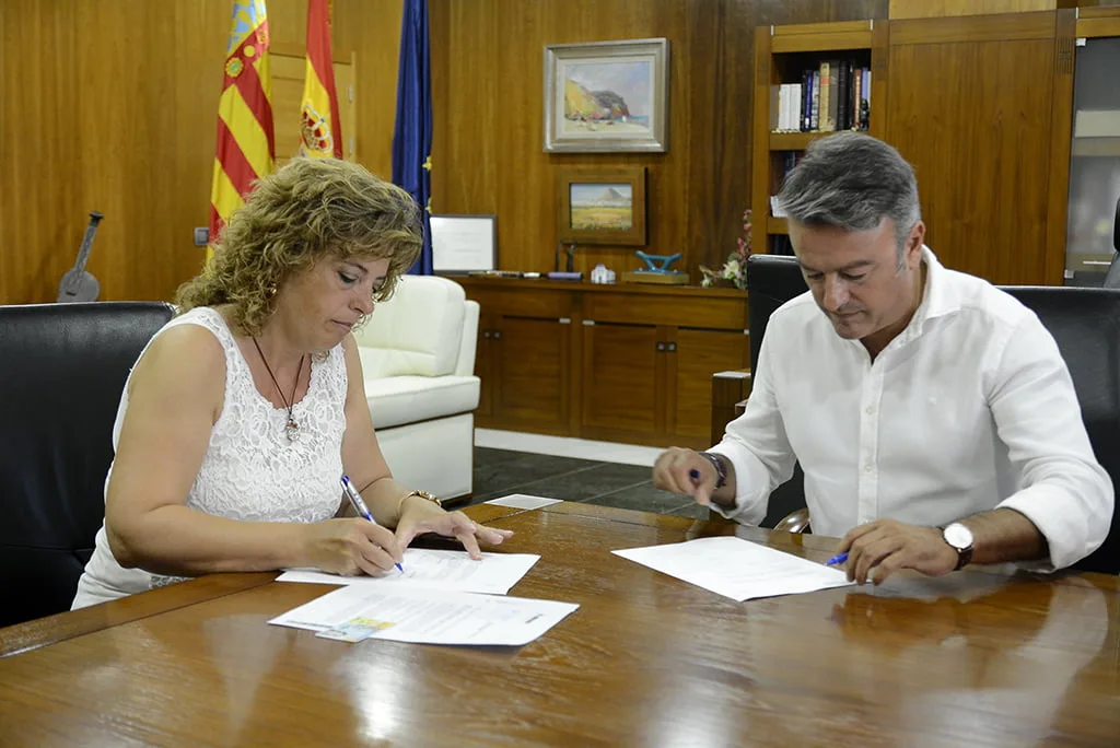 Firma convenio Ampa del Conservatorio