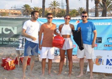 Jugadora agraciada con un bañador