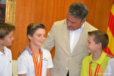 Recibimiento de los pequeños campeones xabieros en Gimnasia Artística