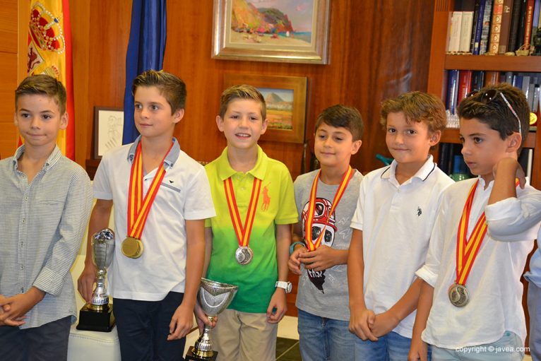 Recibimiento de los pequeños campeones xabieros en Gimnasia Artística