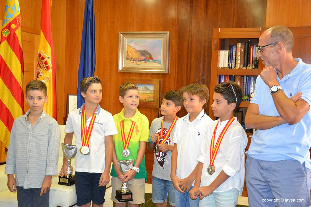 Recibimiento de los pequeños campeones xabieros en Gimnasia Artística
