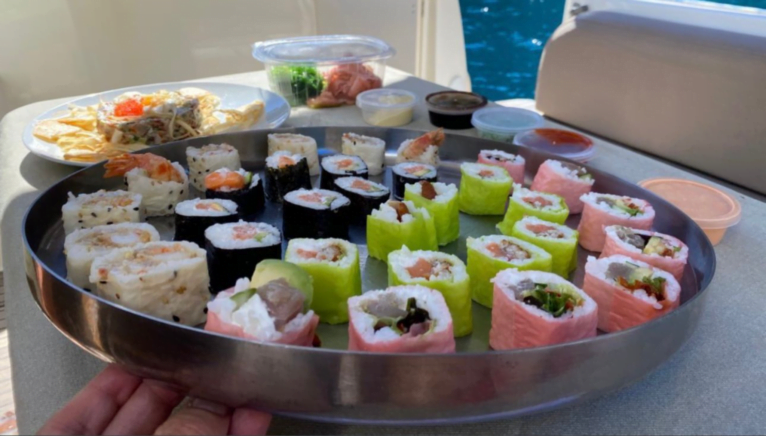 Delicias asiáticas como el sushi