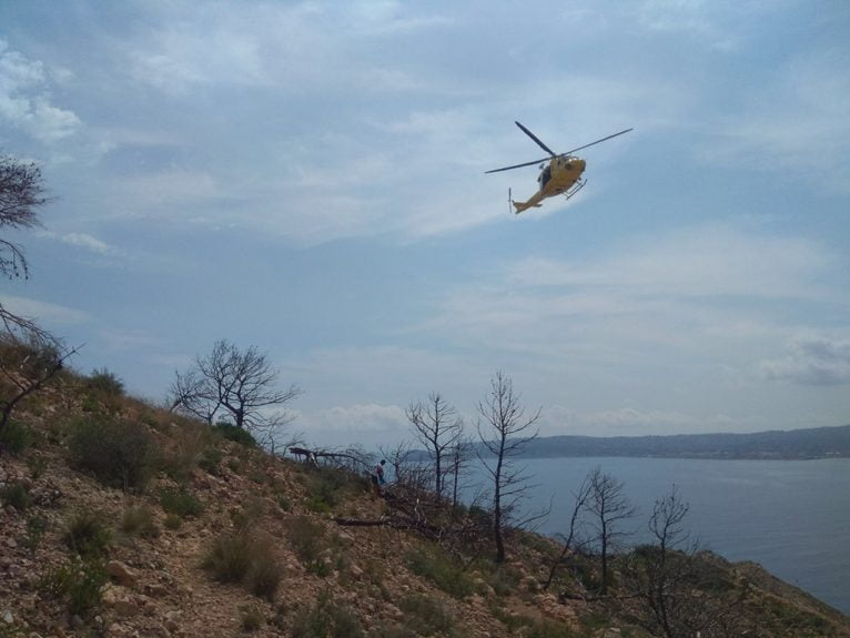 El helicóptero durante el rescate