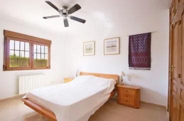 Luminoso dormitorio Vicens Ash Properties