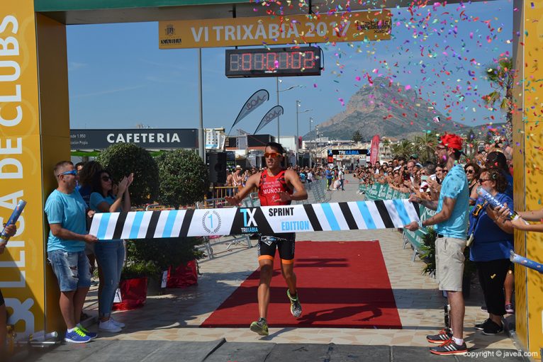 Muñoz vencedor de Triatló Sprint