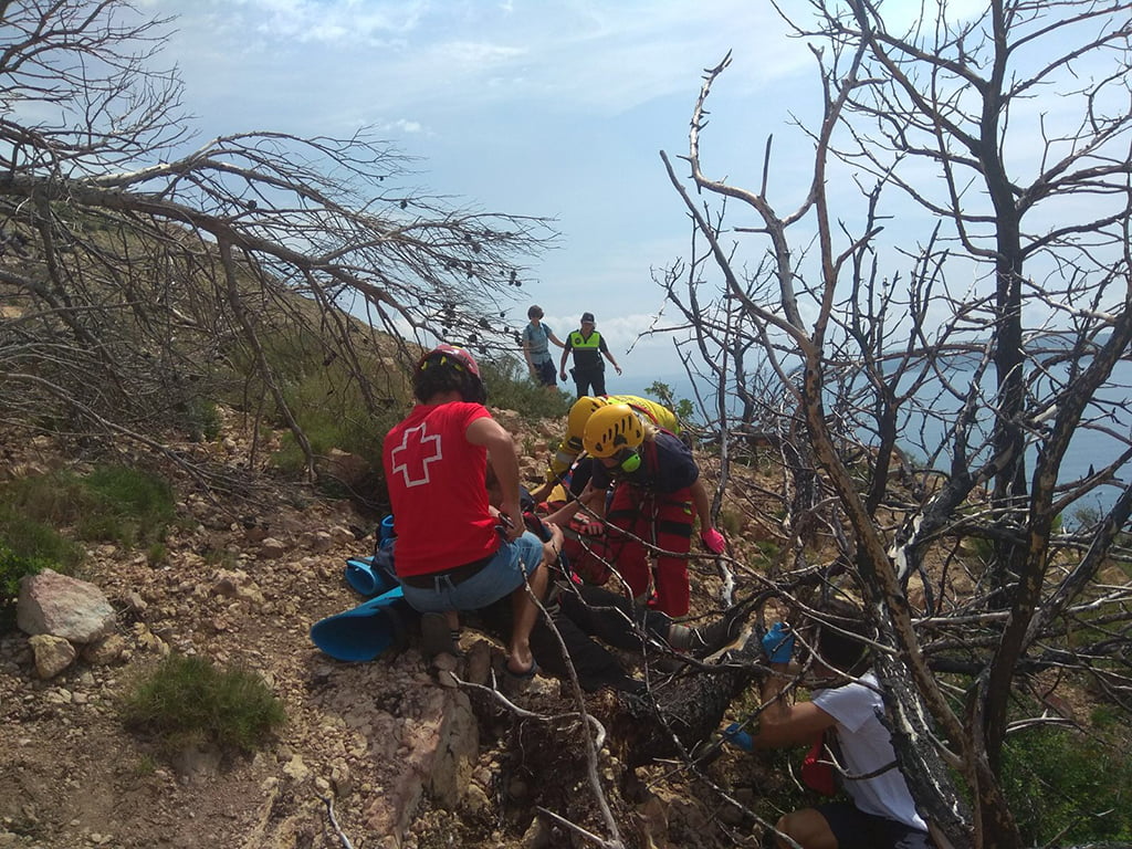 Rescate de una mujer al caer en la zona del Tangó