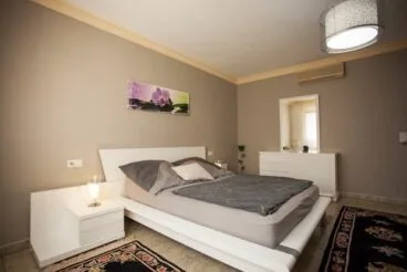 dormitorio-moderno-stella-inmo-consulting
