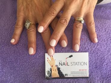 Manicura blanca The Nail Station