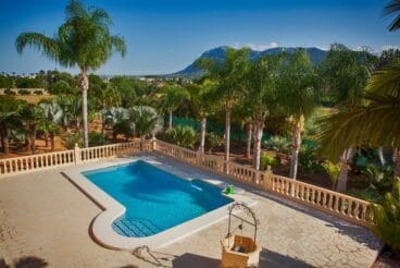 piscina-y-pozo-stella-inmo-consulting