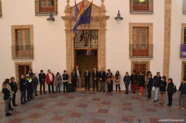 Acto de minuto de silencio por la Violencia machista