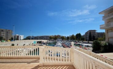 Apartamento con vista al Canal Fontana en Jávea Villadom Spain