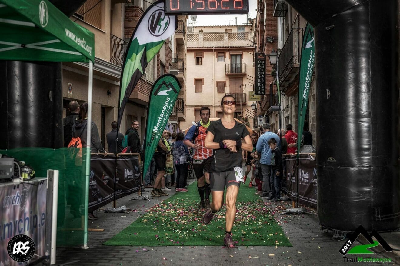 Araceli Seguí entrando en meta