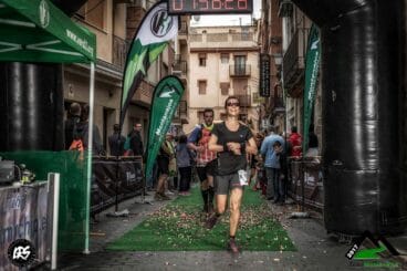 Araceli Seguí entrando en meta
