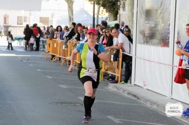 Atleta xabiera entrando en meta