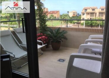 Coqueta terraza Atina Inmobiliaria