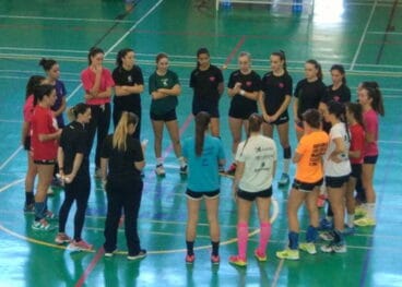 Jugadoras cadetes de la Selección Valenciana de Balonmano