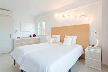 Luminosa habitación Aguila Rent a Villa