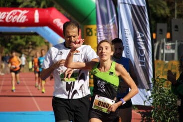 Mª Isabel Ferrer llegando a meta