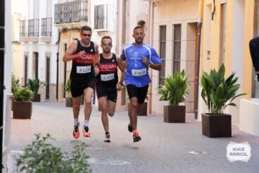 Trío de cabeza durante la carrera