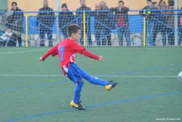 Chutando a portería