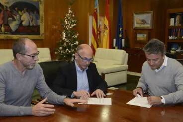 Firma de convenio del Club náutico